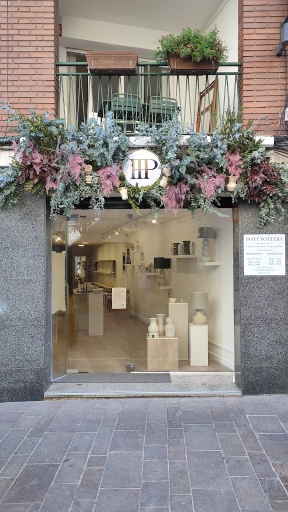 Pott Pottery