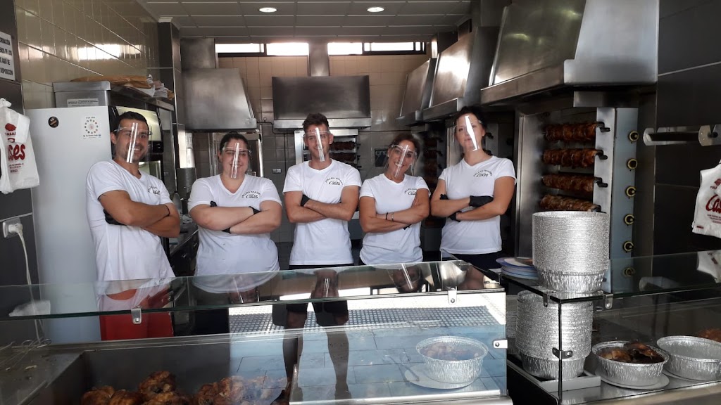 Pollos Asados Cases
