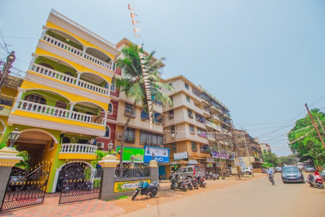 Oyo 12890 Home Beautiful 2Bhk Near Baina Beach