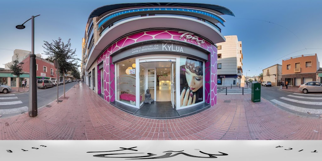 Toni Estetica — Exterior