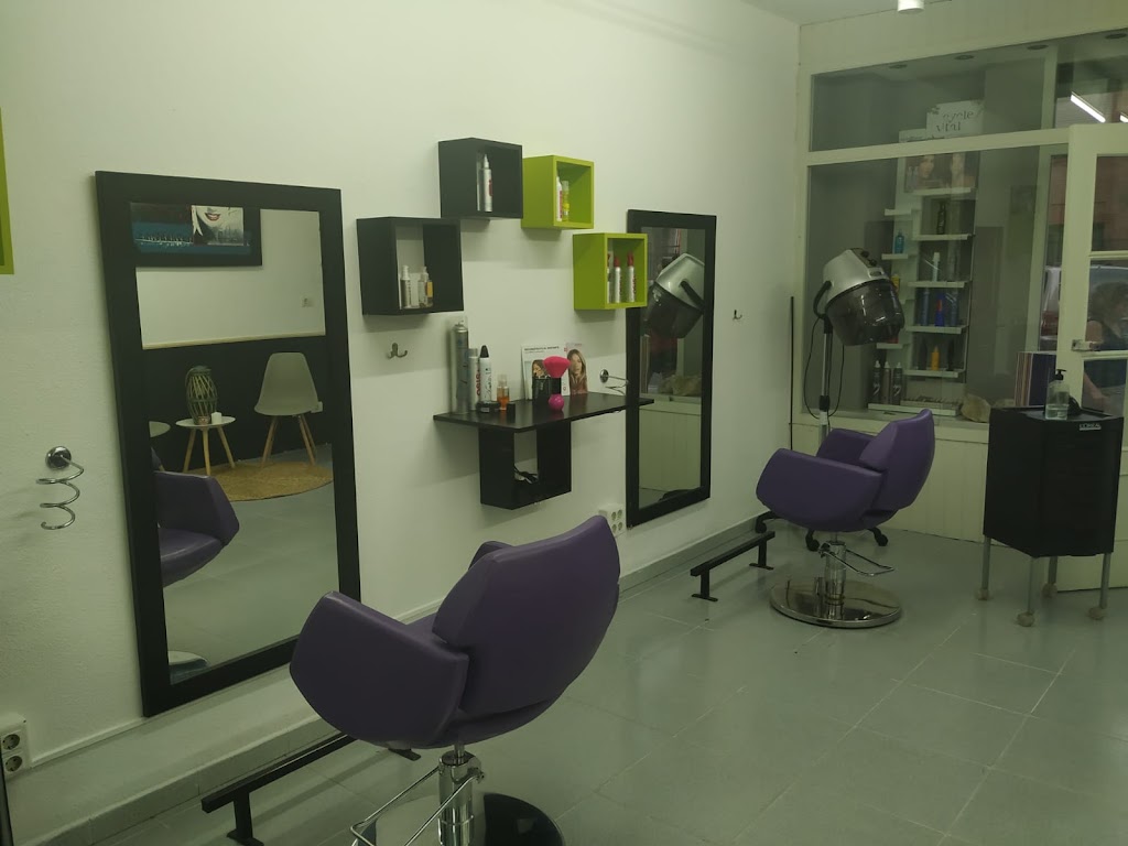 Pein & Art - CLAUDIA SALGUERO - Peluqueria de Autor. — Interior