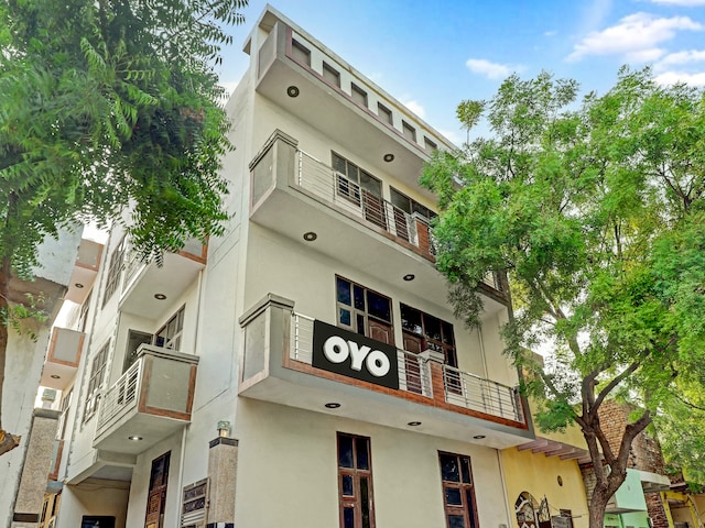 Oyo Flagship Vrinda Dhaam