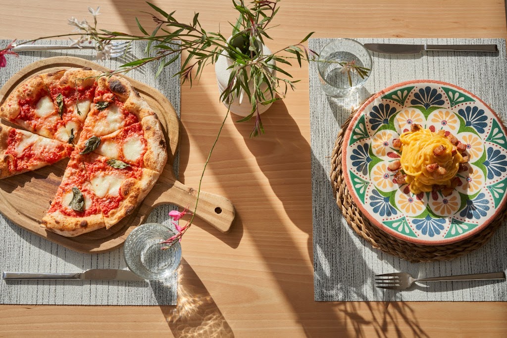 Restaurante Trattoria La Dolce Vita - La Plaza — Comida y bebida