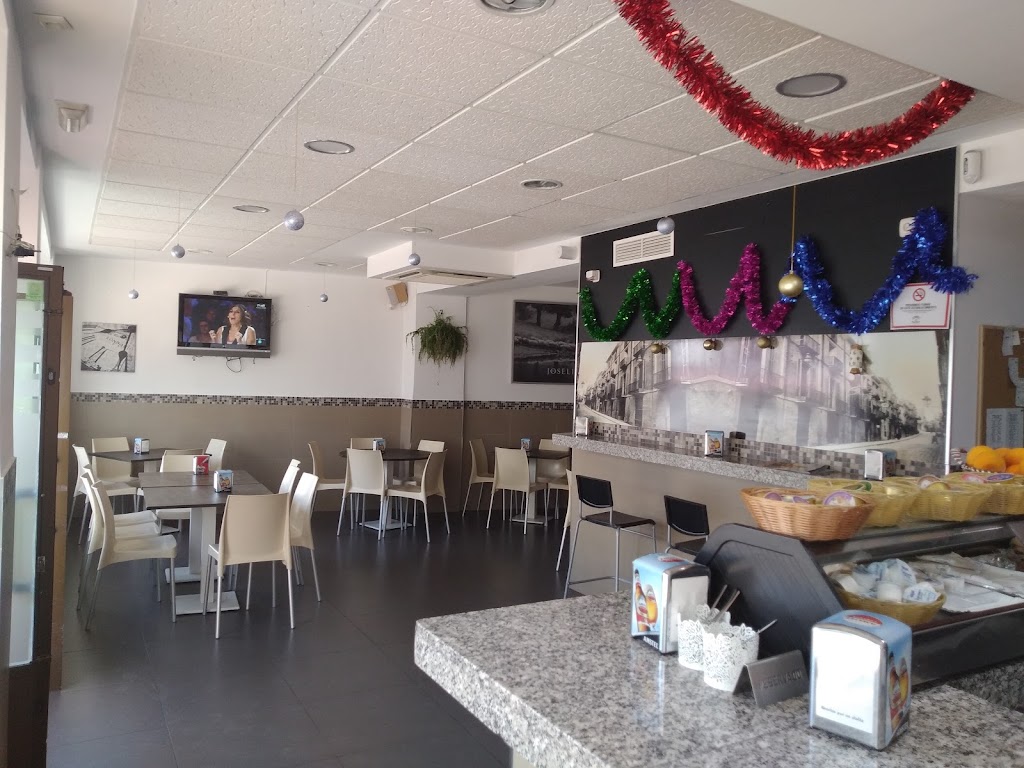 Cafeteria Bagueteria A Tu Manera