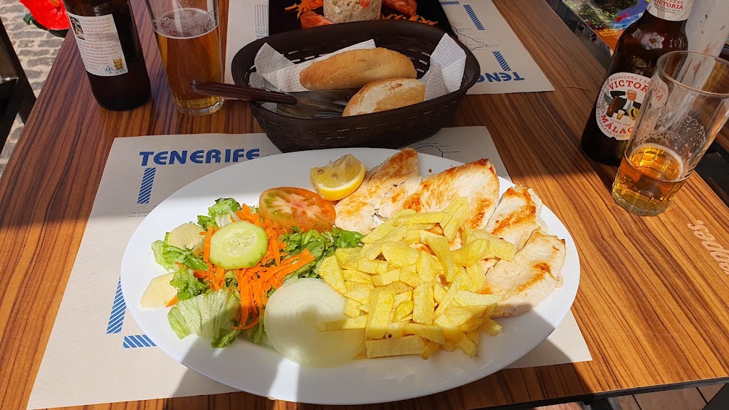 Bar La Duquesa — Comida y bebida