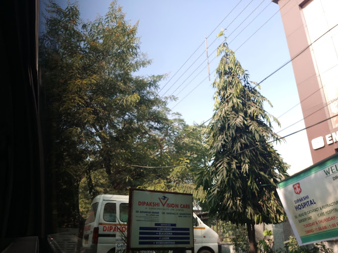Dipakshi Vision Care Eye Care Hospital And Eye Specialist Noida