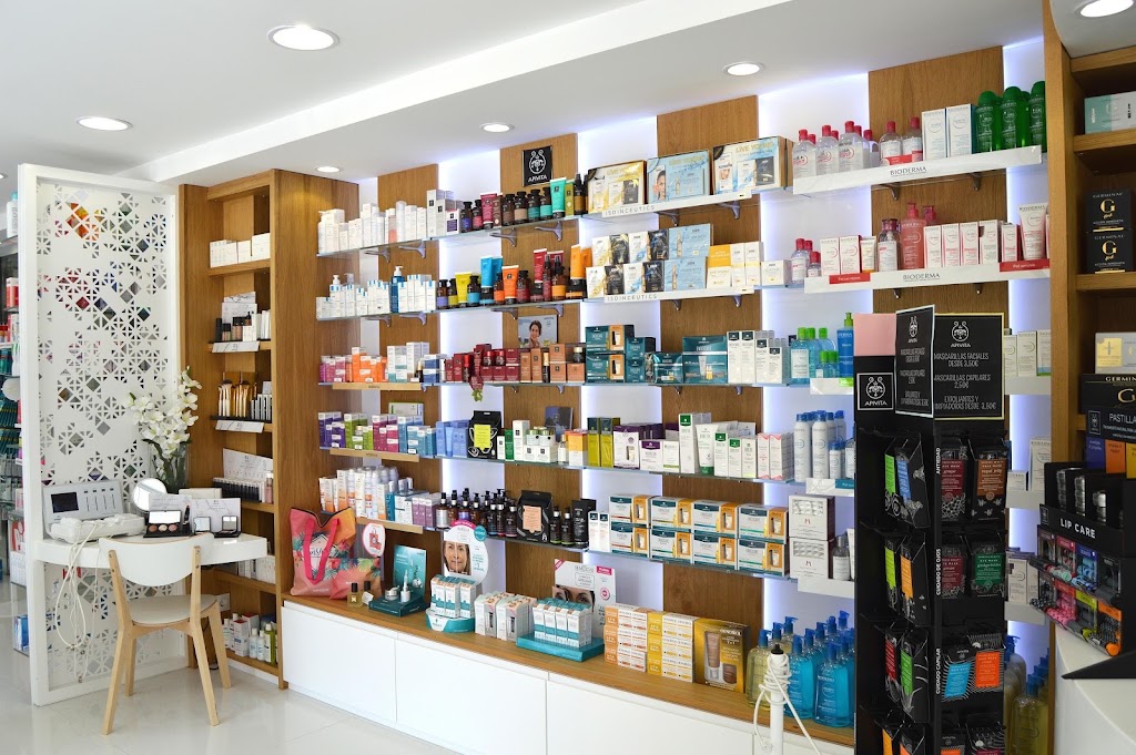 Farmacia Cotolino 5 - Lda. Ana Fernandez Calleja (CASTRO-URDIALES) — Del propietario