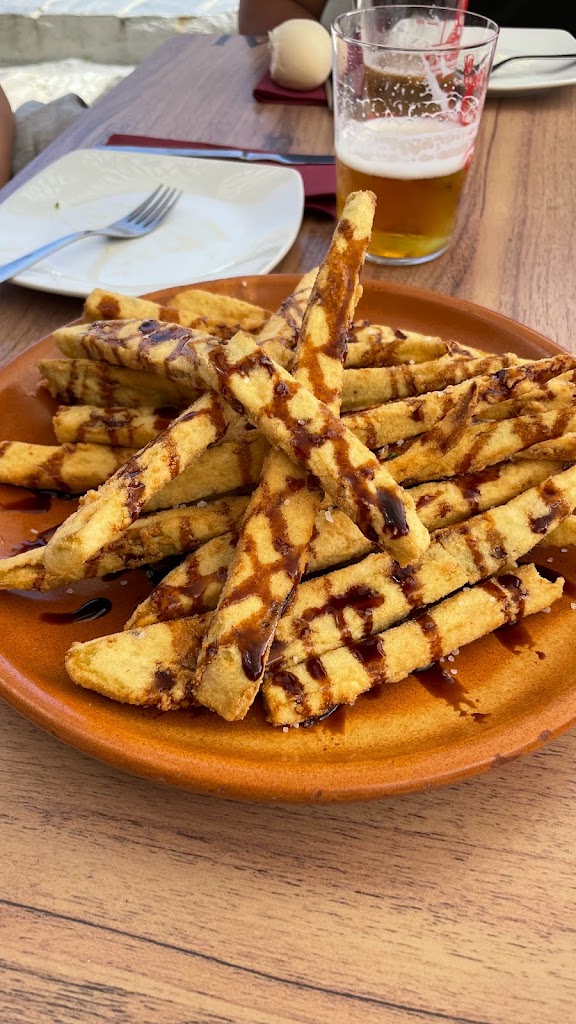 La cuadra bar restaurante — Papas fritas