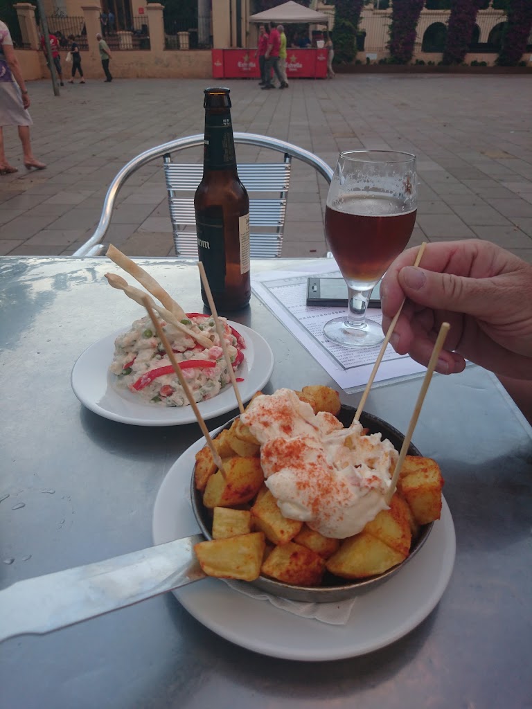 La Taperia de Gava — Patatas bravas
