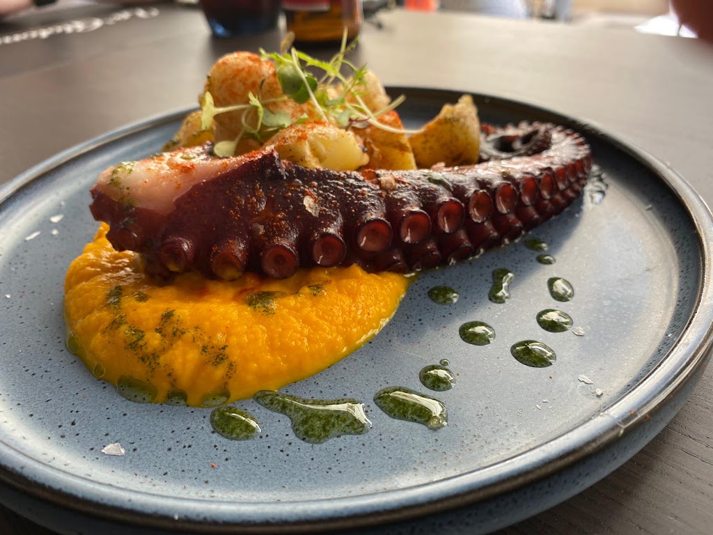 La Glotona Bar & Kitchen — pulpo