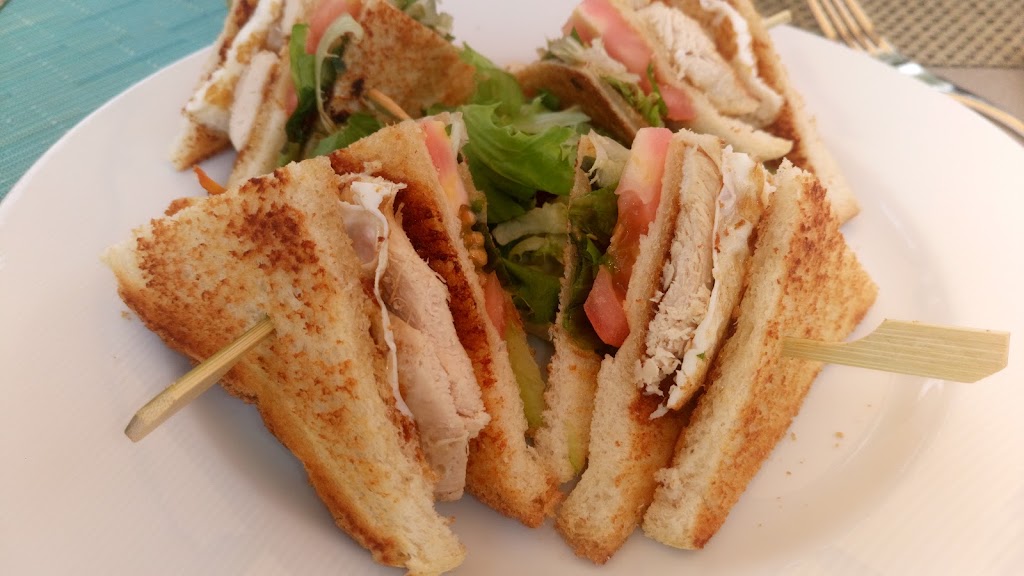 Beach-Club Areia — Comida y bebida