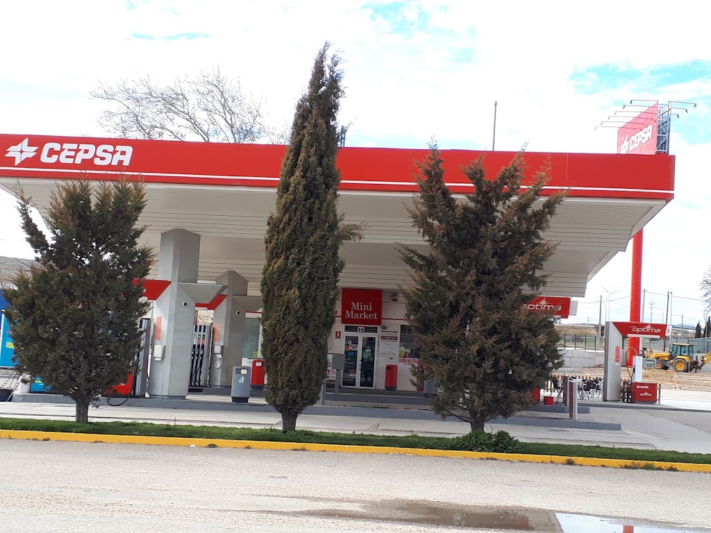 Estacion de servicio CEPSA Villaquiran — Exterior