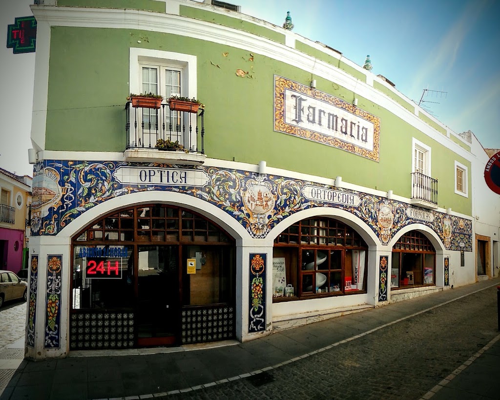 Farmacia Buzo 24 horas Ldo. Rafael Aquilino Fernandez Martinez — Todas