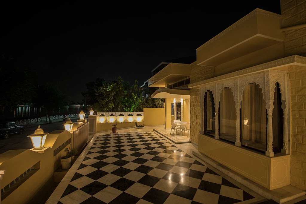 Chandraveer Niwas