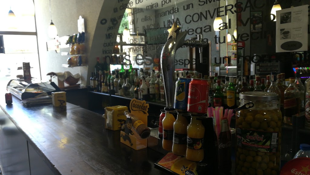 Cafe Bar Platino — Ambiente