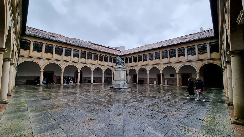 Estatua de Valdes Salas