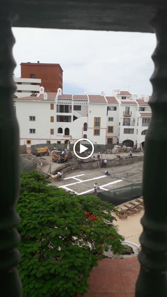 Torviscas Pool Bar / Restaurant — Videos