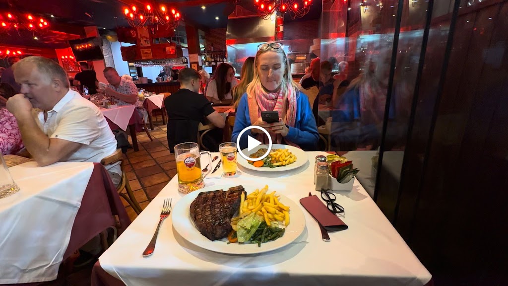 Universo Grill — Videos
