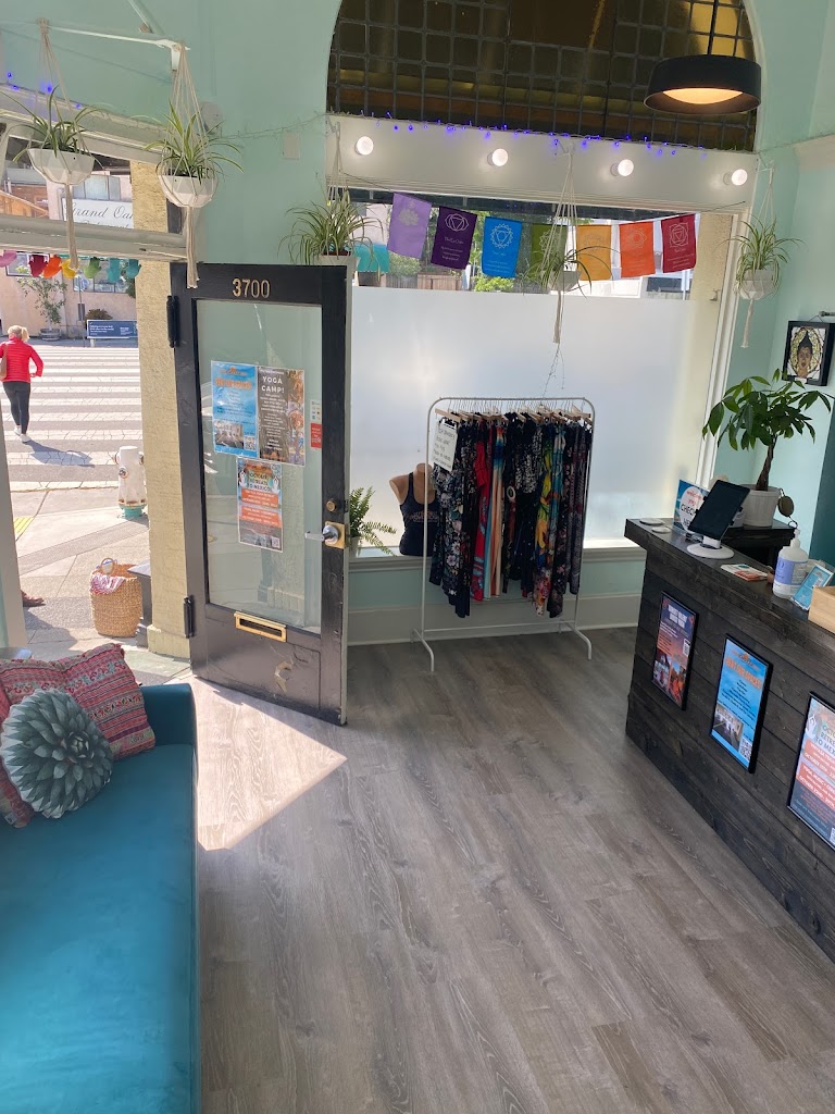  Left Coast Power Yoga