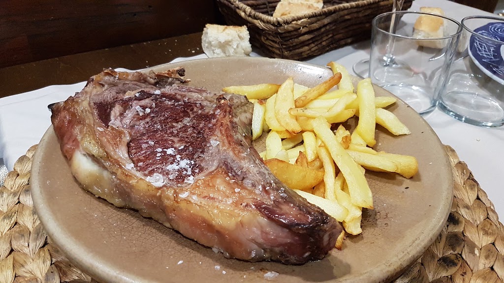 Restaurante "Xixilu" — Comida y bebida