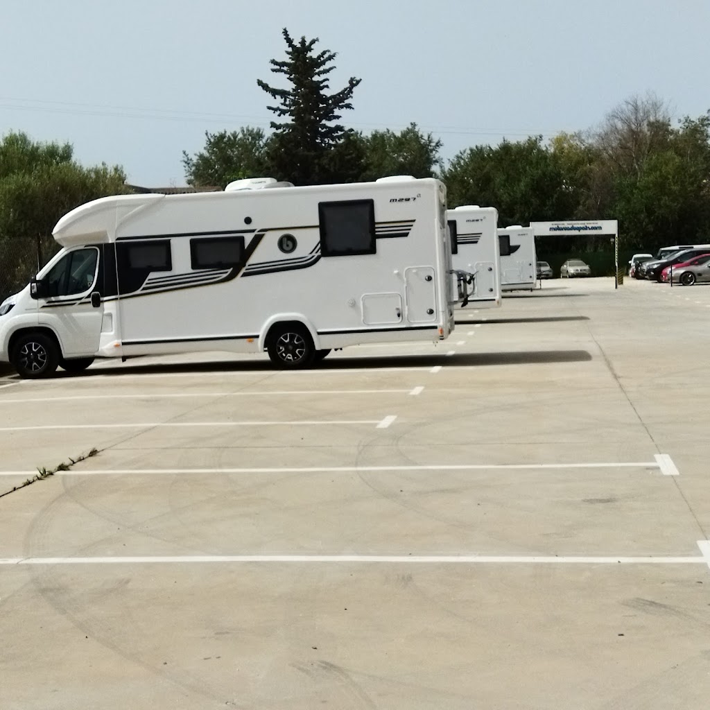 AutoCaravan.Co, Park Perales: Motor-Home, Caravan and Camper parking — Del propietario
