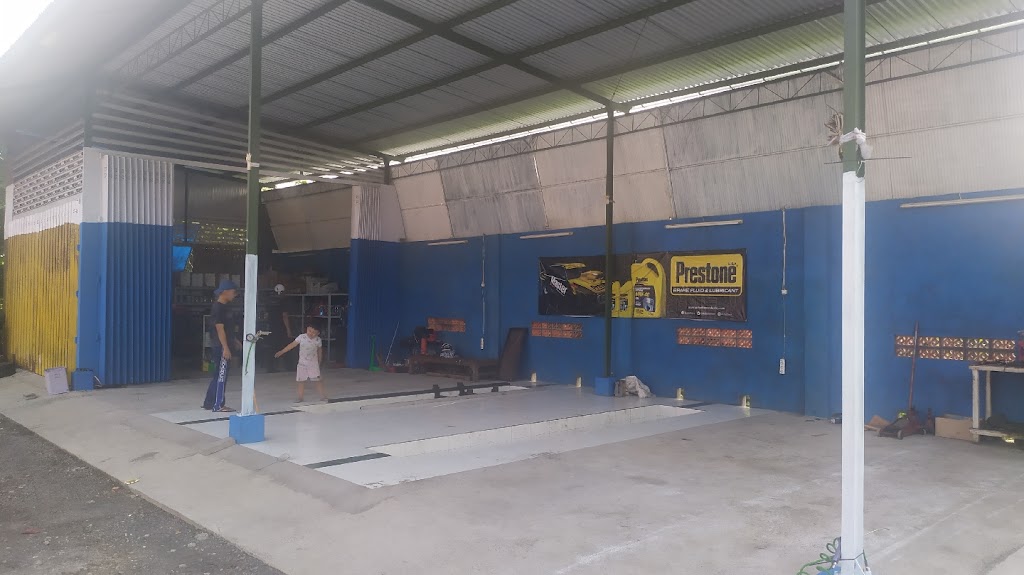 Ray Motor Bengkel Mobil