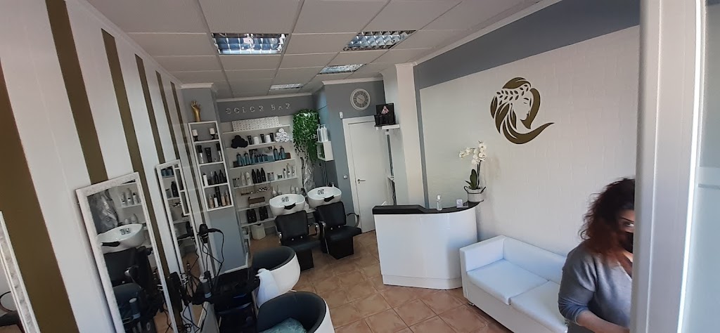 ENTRE TU Y YO SALON