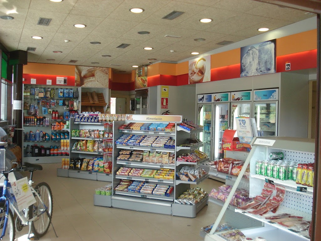 Estacion de Servicio Troteras-AVIA (Boltana) — Interior