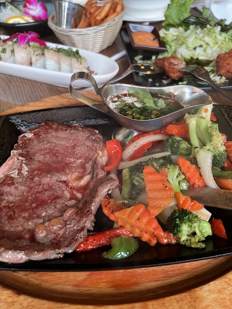 Thai Cuisine Ramen King & Sushi Bar 2