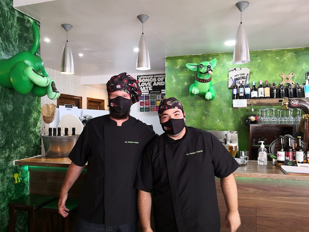 El Perro Verde — Del propietario