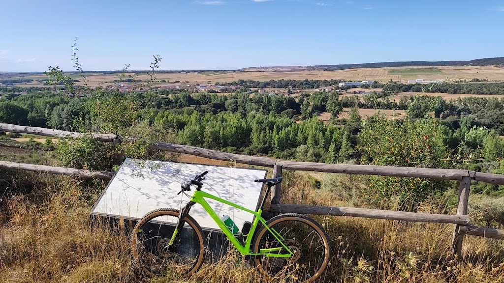 Mirador de la Sierra de Atapuerca y del Valle del Arlanzon