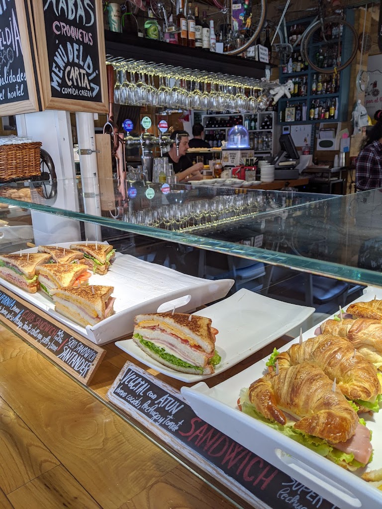 Cafe Espanol — Comida y bebida