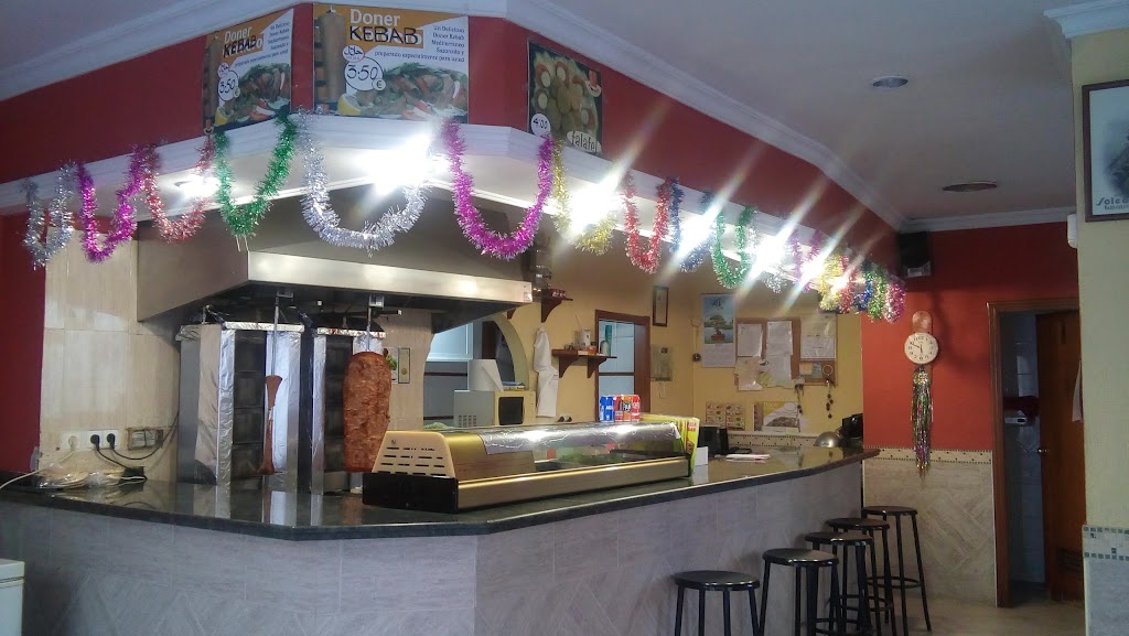 Pak Andalucia Doner Kebab — Ambiente