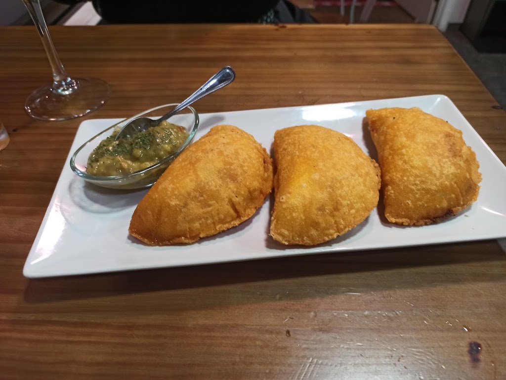 Onuba 2 — Comida y bebida