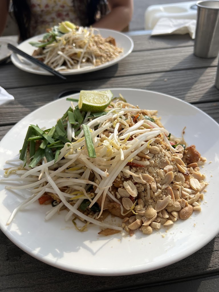 Pad thai