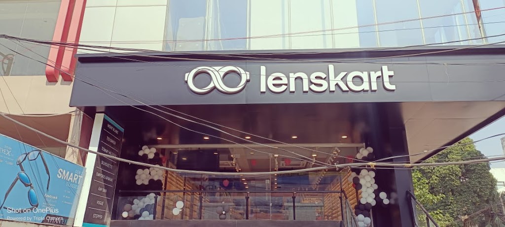 Lenskart Com Flagship Store At Kapoorthla Lucknow