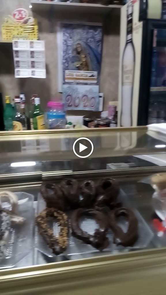 Churreria Cafeteria 19 de julio. — Videos