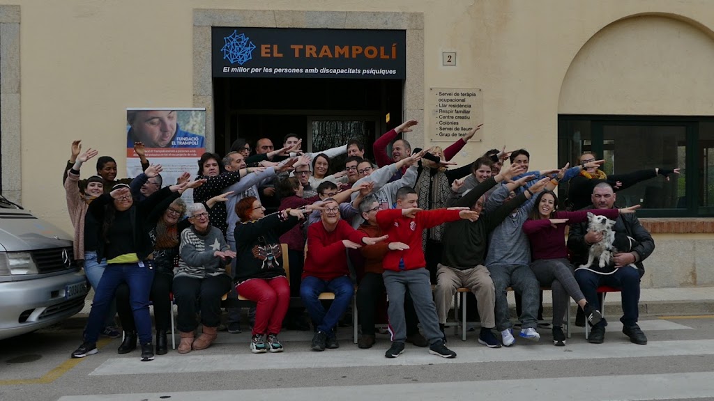 El Trampoli (Entitat d'atencio a persones amb discapacitat psiquica) Per info de les botigues, mireu El Raco del Trampoli.