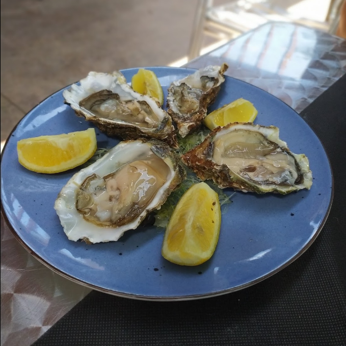 Restaurant La Casa de Fusta — Comida y bebida