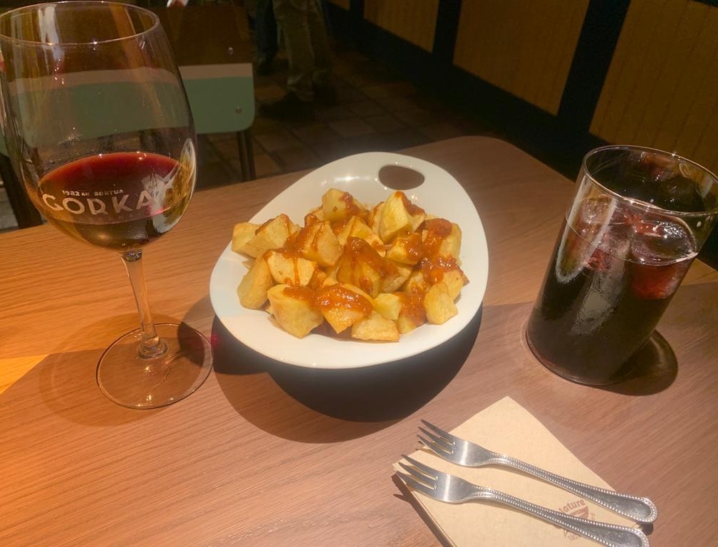 Gorka taberna — Comida y bebida