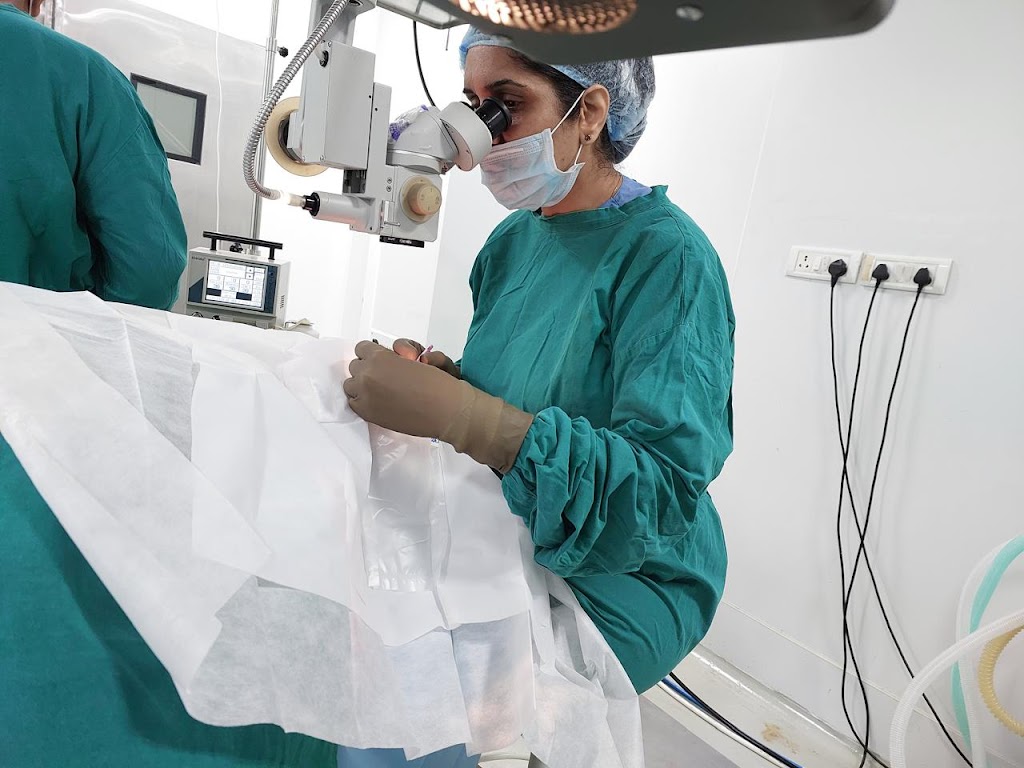 Dr Vaishali Patil Shree Eye Clinic Lasik Cataract Surgery Eye Surgeon Ophthalmologist In Vashi
