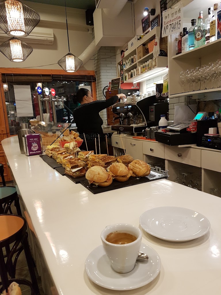 Bar El Gua — Comida y bebida