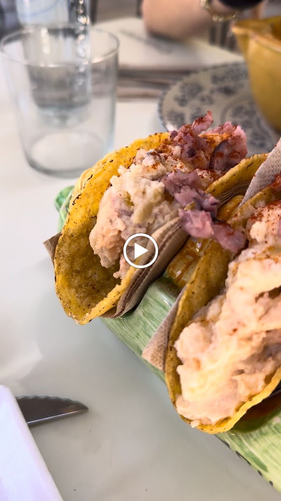 Restaurante L'Agustina — Videos