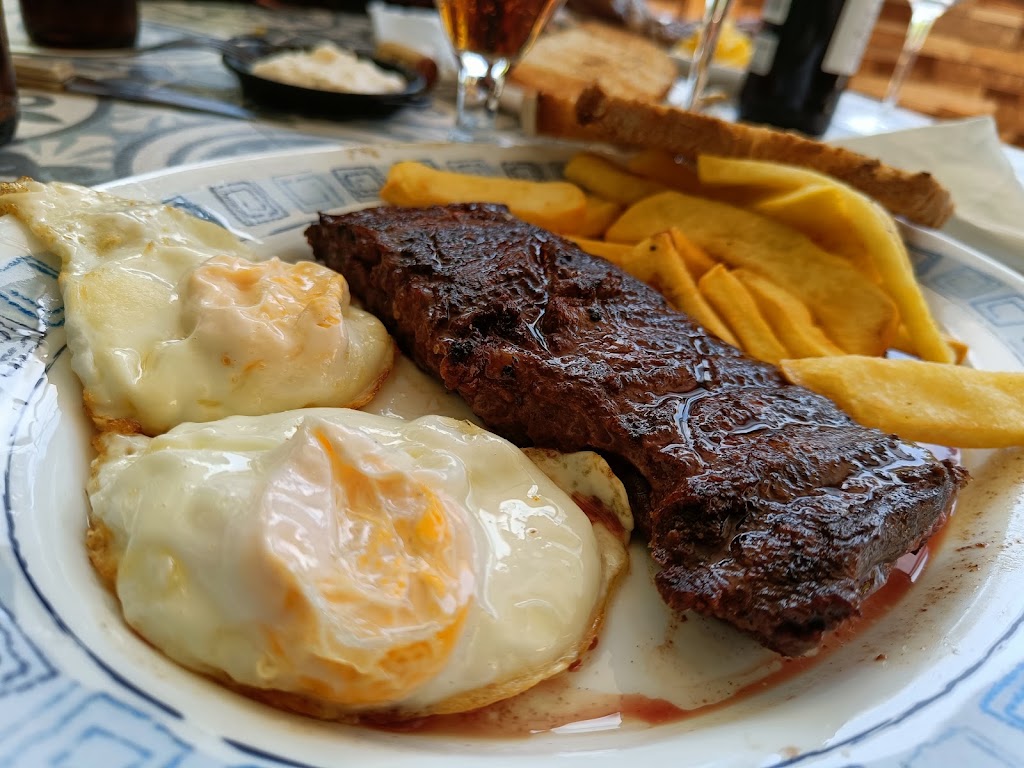 Penya Betica de Rubi — Comida y bebida