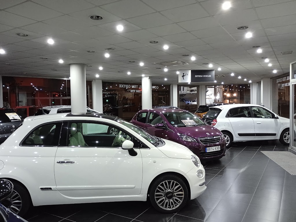 RENAULT SANT FELIU DE GUIXOLS AUTOMOCIO I SERVEIS DE NORD-EST, S.L. — Interior