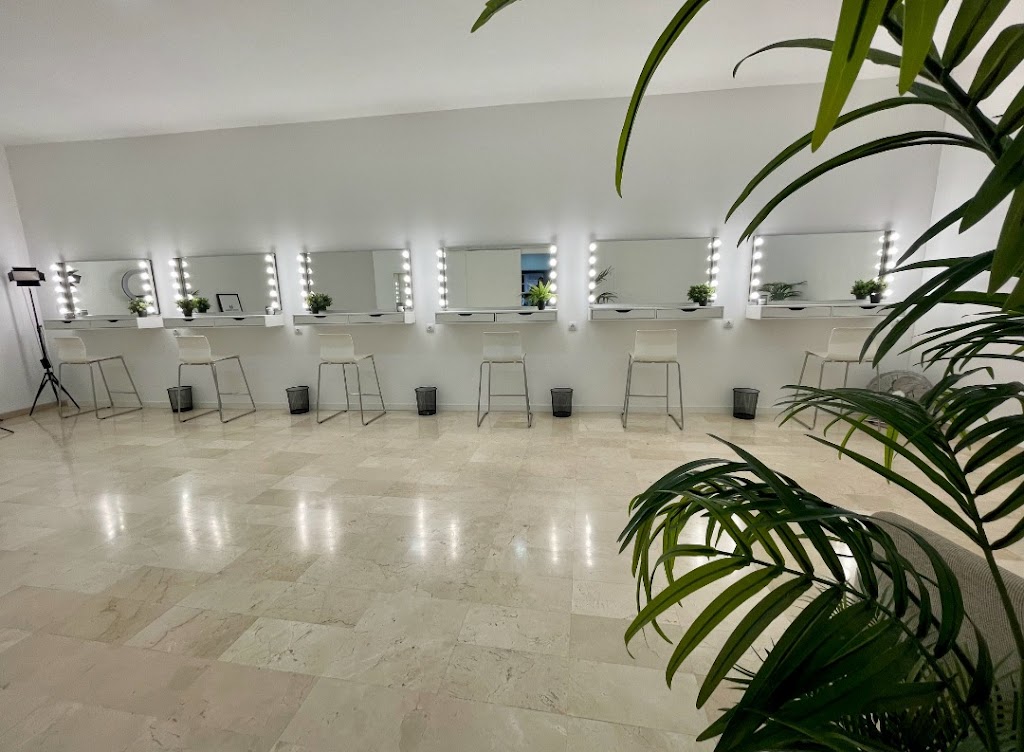 Hauss Makeup & Beauty — Interior