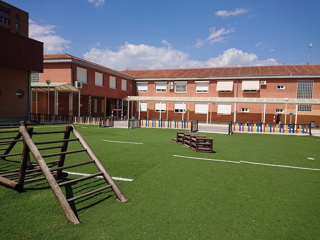 Colegio Publico Carmen Iglesias — Del propietario