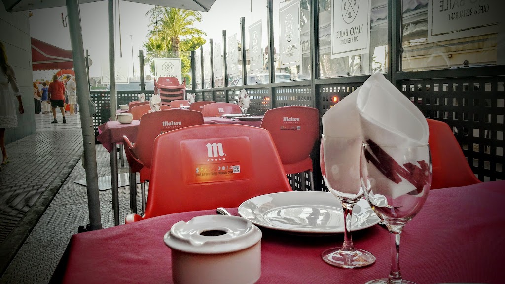 Ximo Baile Cafe & Restaurante — Ambiente
