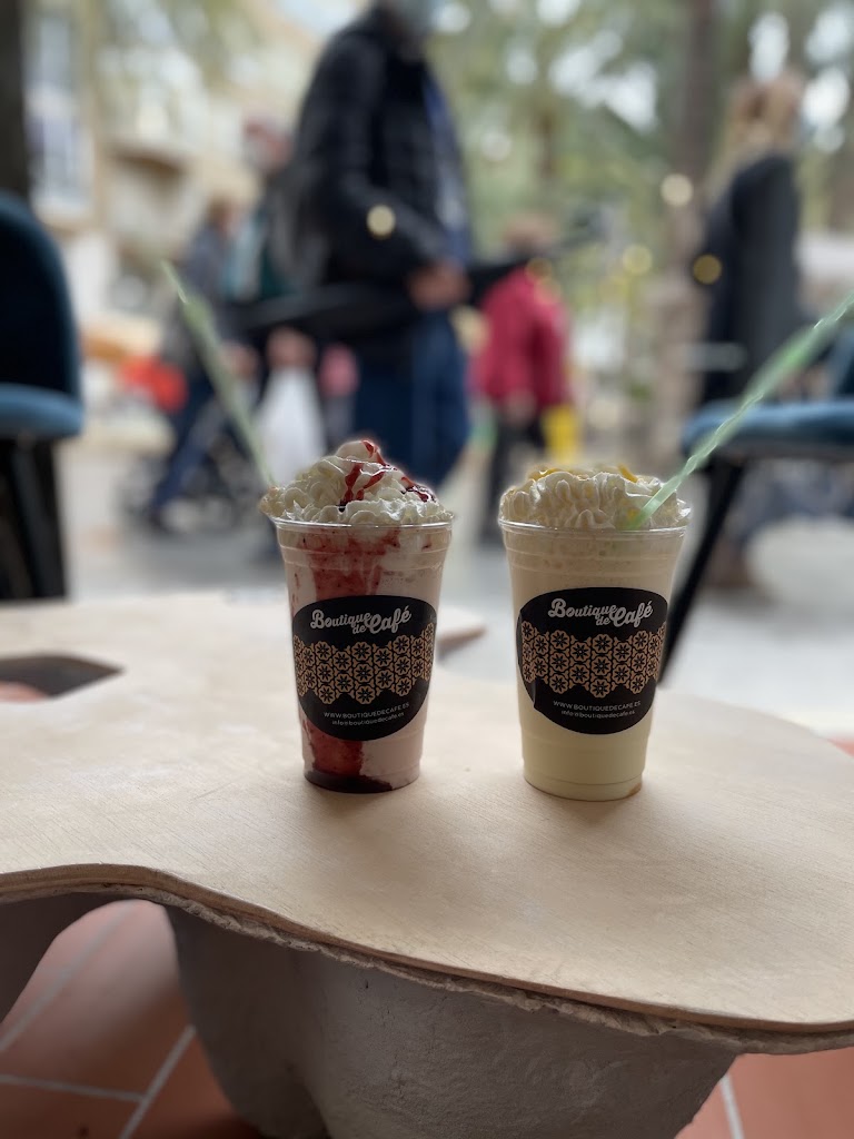 Boutique de Cafe — Comida y bebida