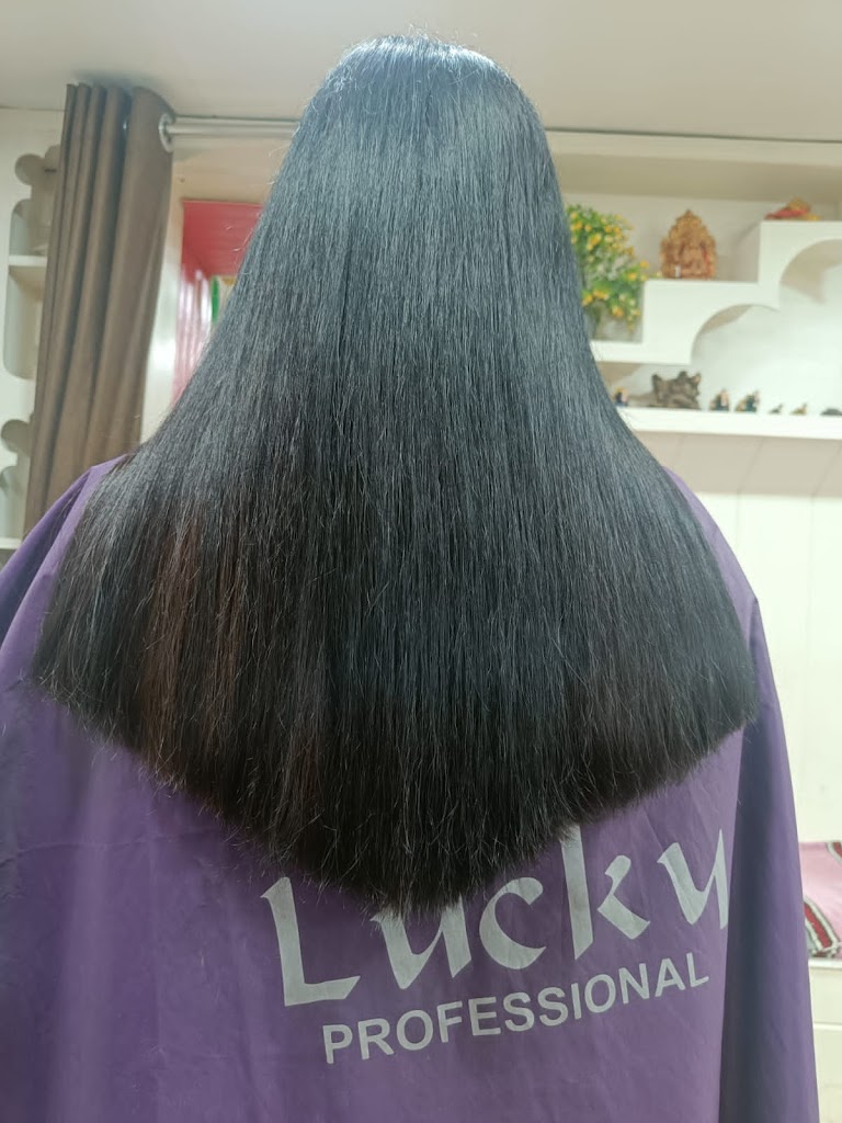 Moonlight Beauty Parlour